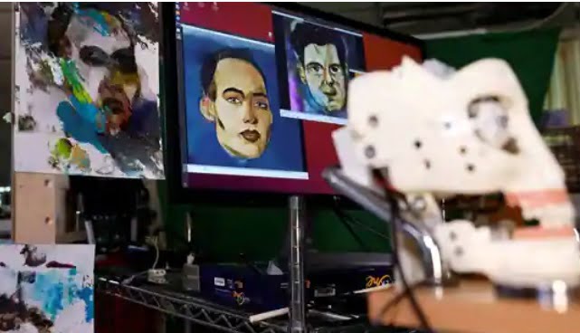 İnsansı Robot Sophia’nın Dijital Eseri 688 Bin Dolar’a Satıldı